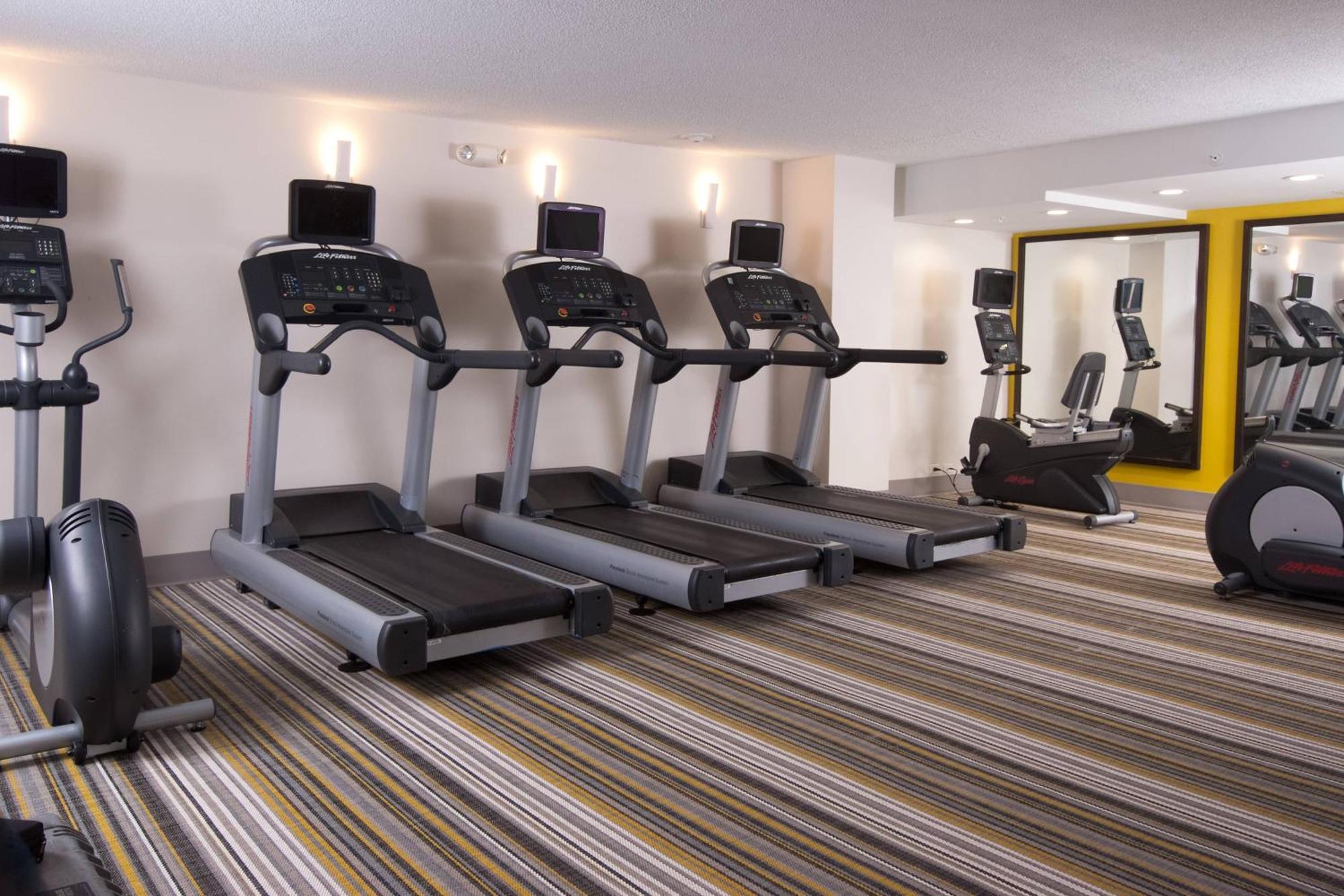 Готель Courtyard Miami Coral Gables Екстер'єр фото