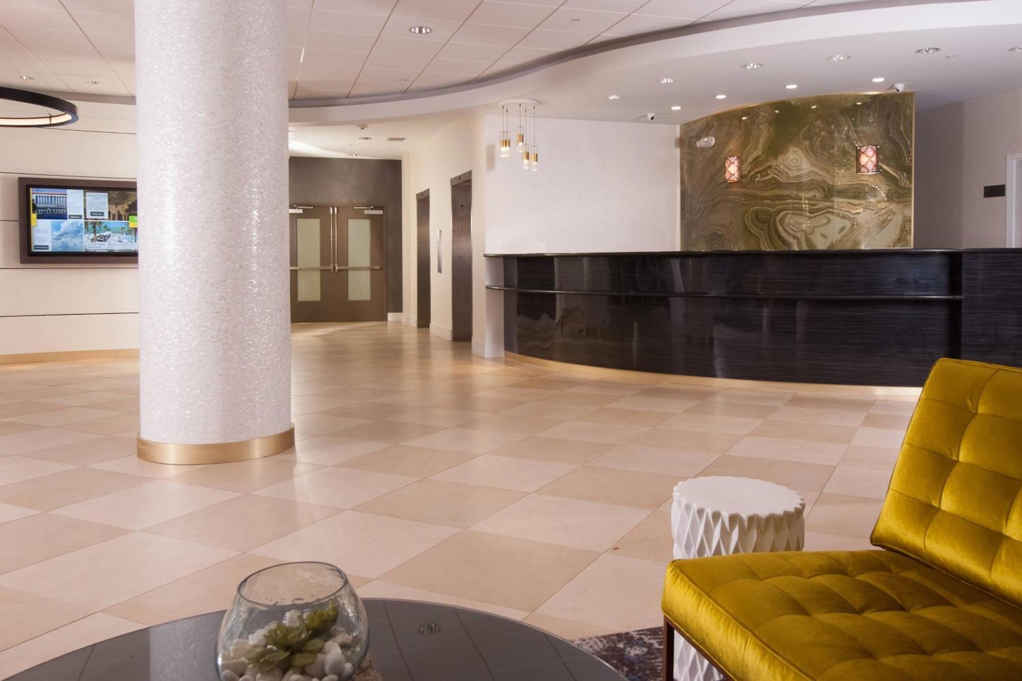 Готель Courtyard Miami Coral Gables Екстер'єр фото